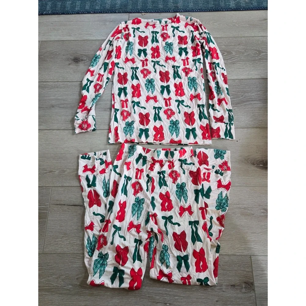 In my Jammers Red Green Christmas Holiday Bow Pajamas Set Bamboo Girls 9/10